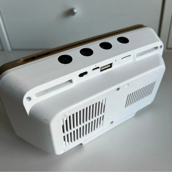 Peterhot Retro Style Bluetooth Speaker TV Shape Wireless - Picture 3 of 4